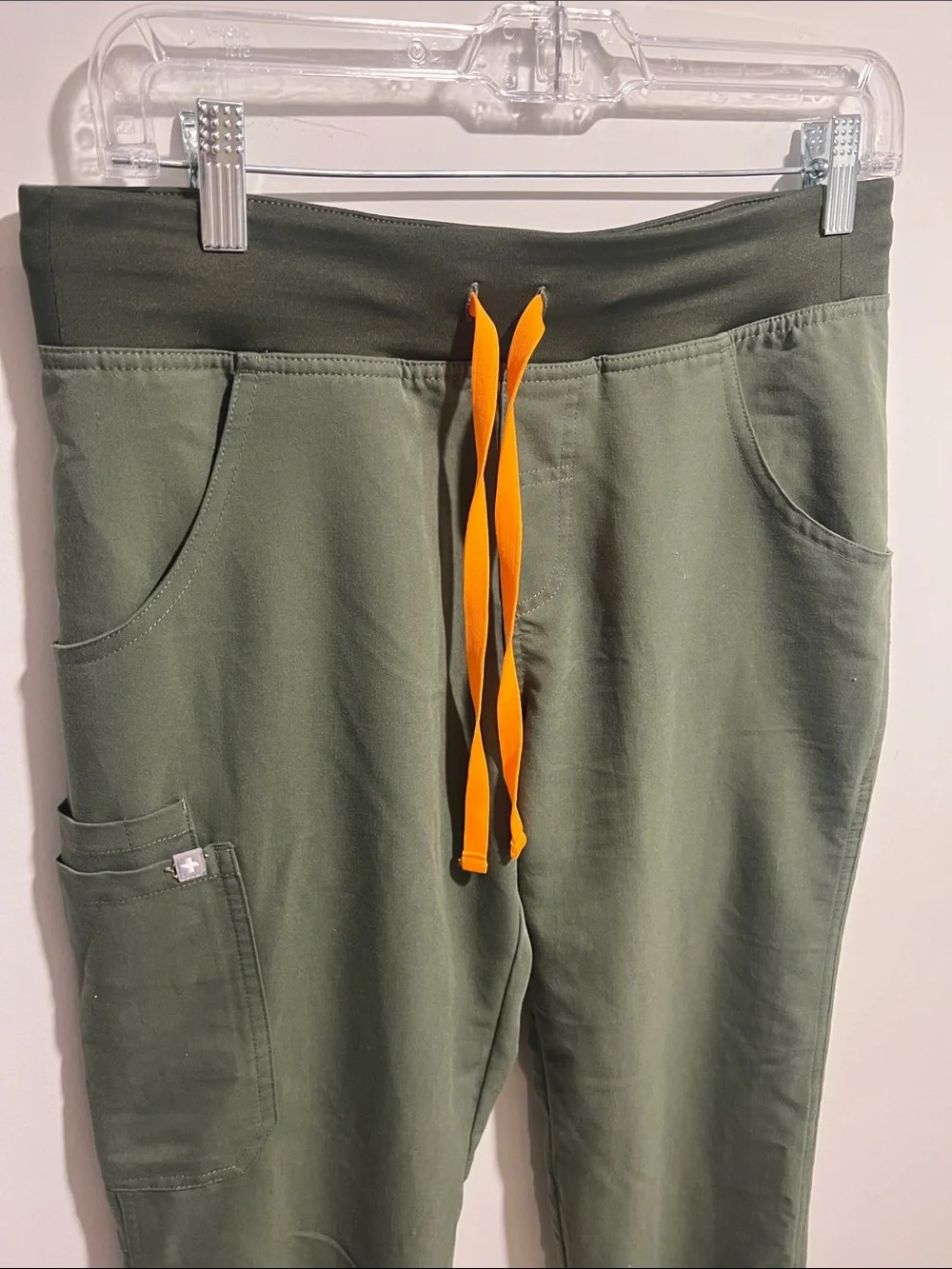 Figs Men’s Olive Green Joggers with Orange Drawstring Size Small Tall